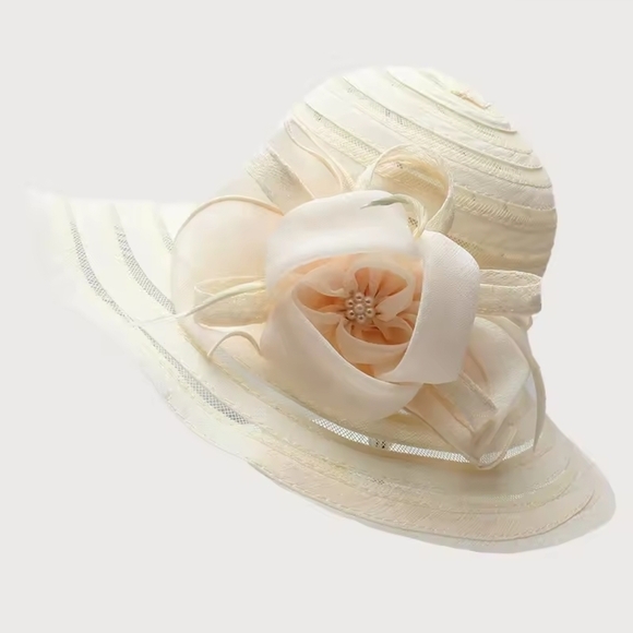 Elegant Cream Floral Women's Hat - Picture 1 of 2